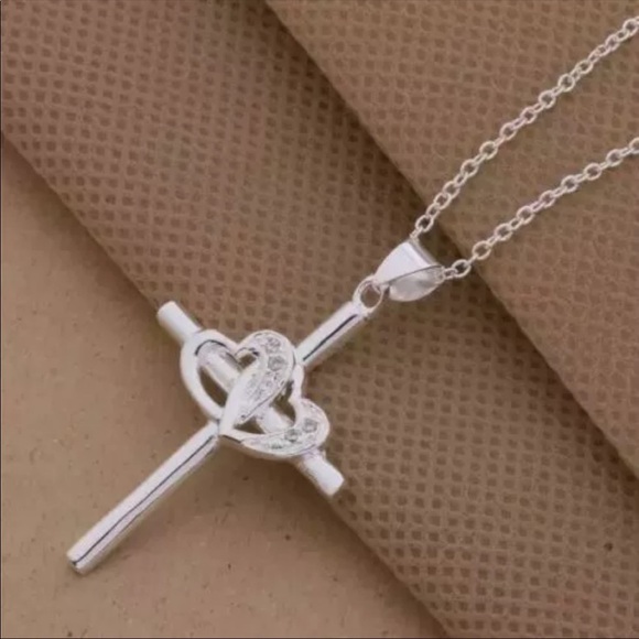 Womens 925 Sterling Silver CZ Cubic Heart Cross Pendant Necklace 18” - Picture 2 of 2